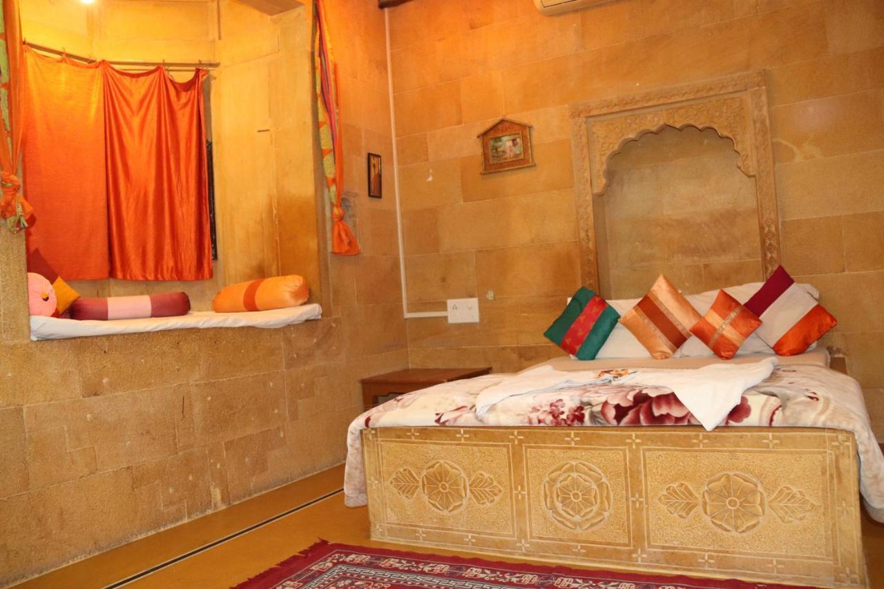 Hotel Pol Haveli Джайсалмер Екстер'єр фото
