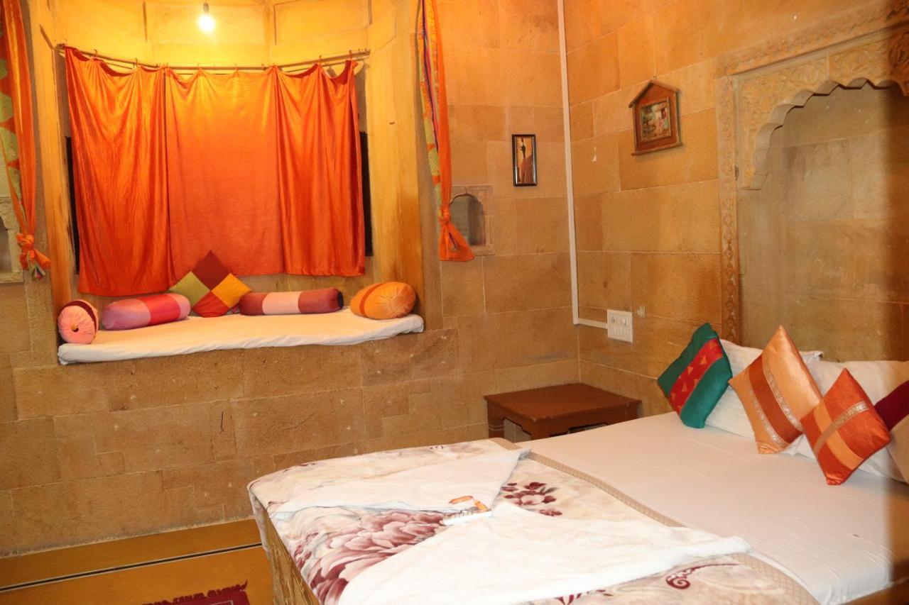 Hotel Pol Haveli Джайсалмер Екстер'єр фото