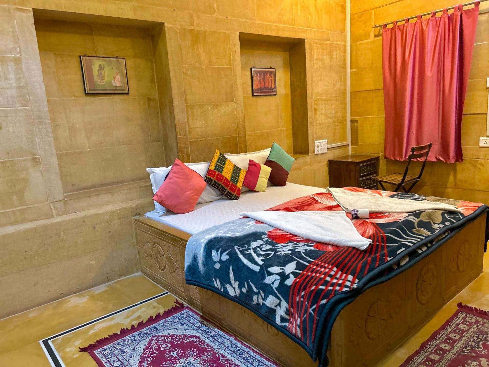 Hotel Pol Haveli Джайсалмер Екстер'єр фото