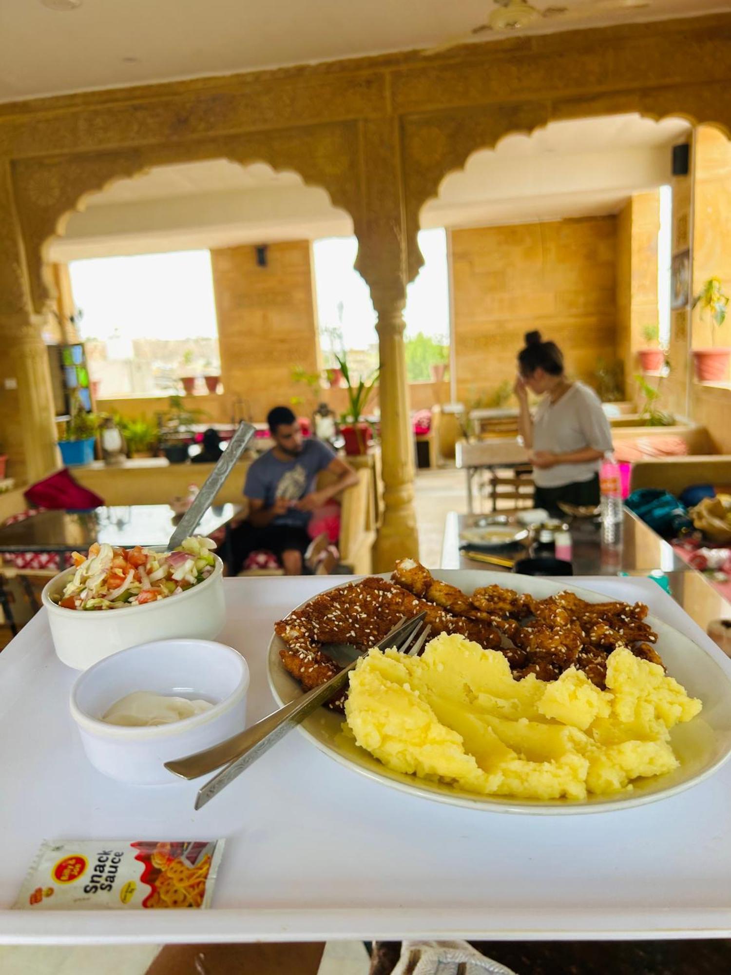 Hotel Pol Haveli Джайсалмер Екстер'єр фото