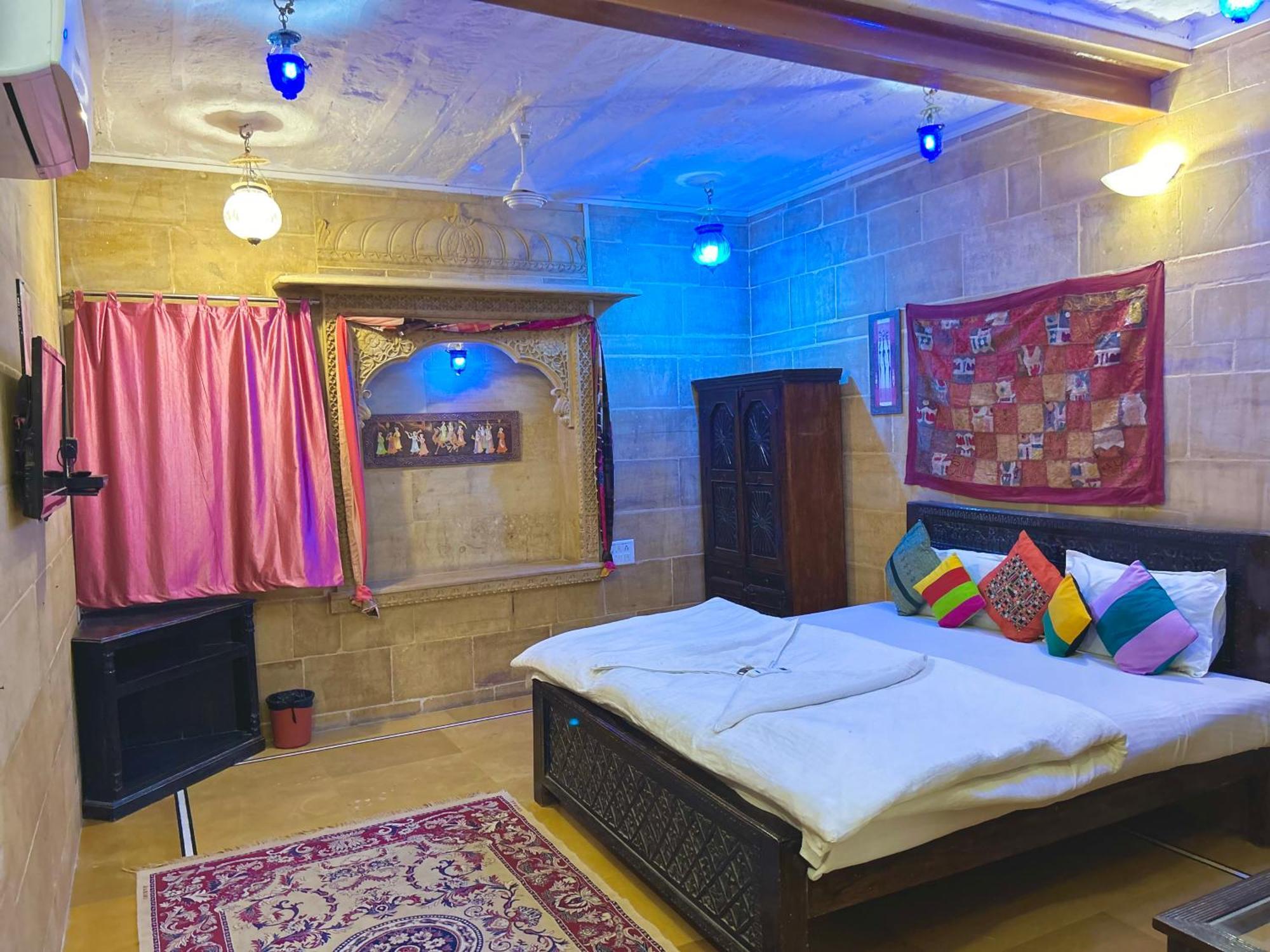 Hotel Pol Haveli Джайсалмер Екстер'єр фото