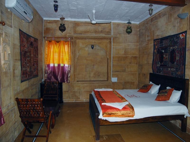 Hotel Pol Haveli Джайсалмер Екстер'єр фото