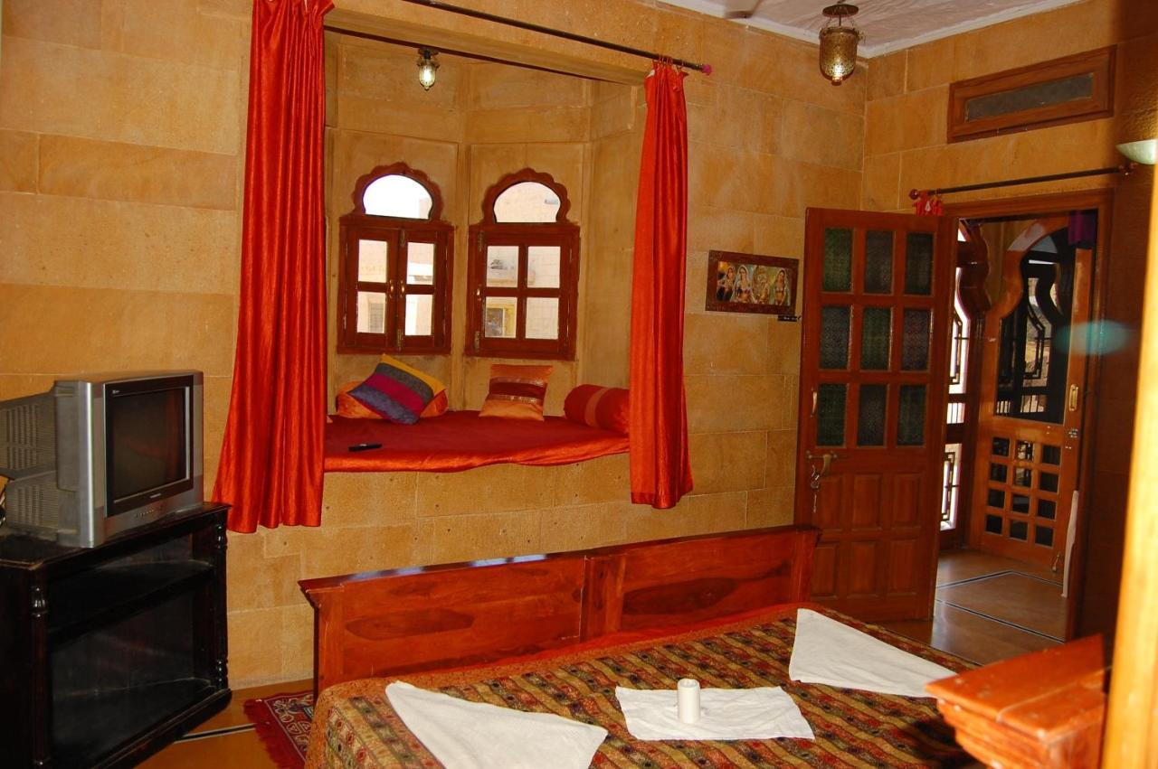 Hotel Pol Haveli Джайсалмер Номер фото